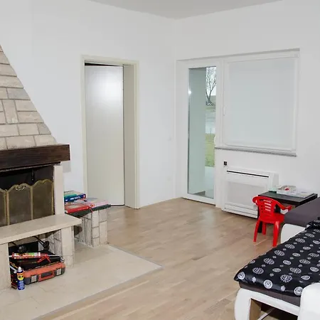 Apartmaji Gabrijela Apartment *